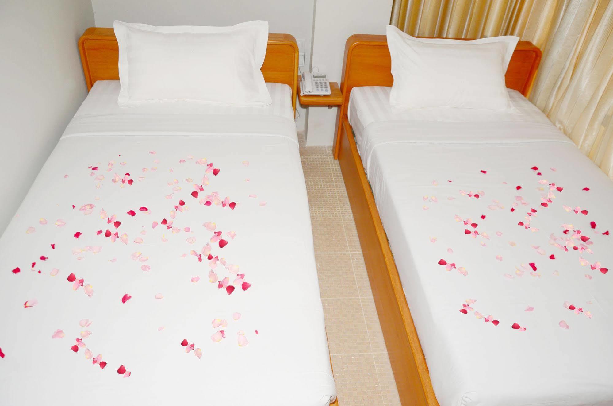 Hotel Yno Rangun Zewnętrze zdjęcie