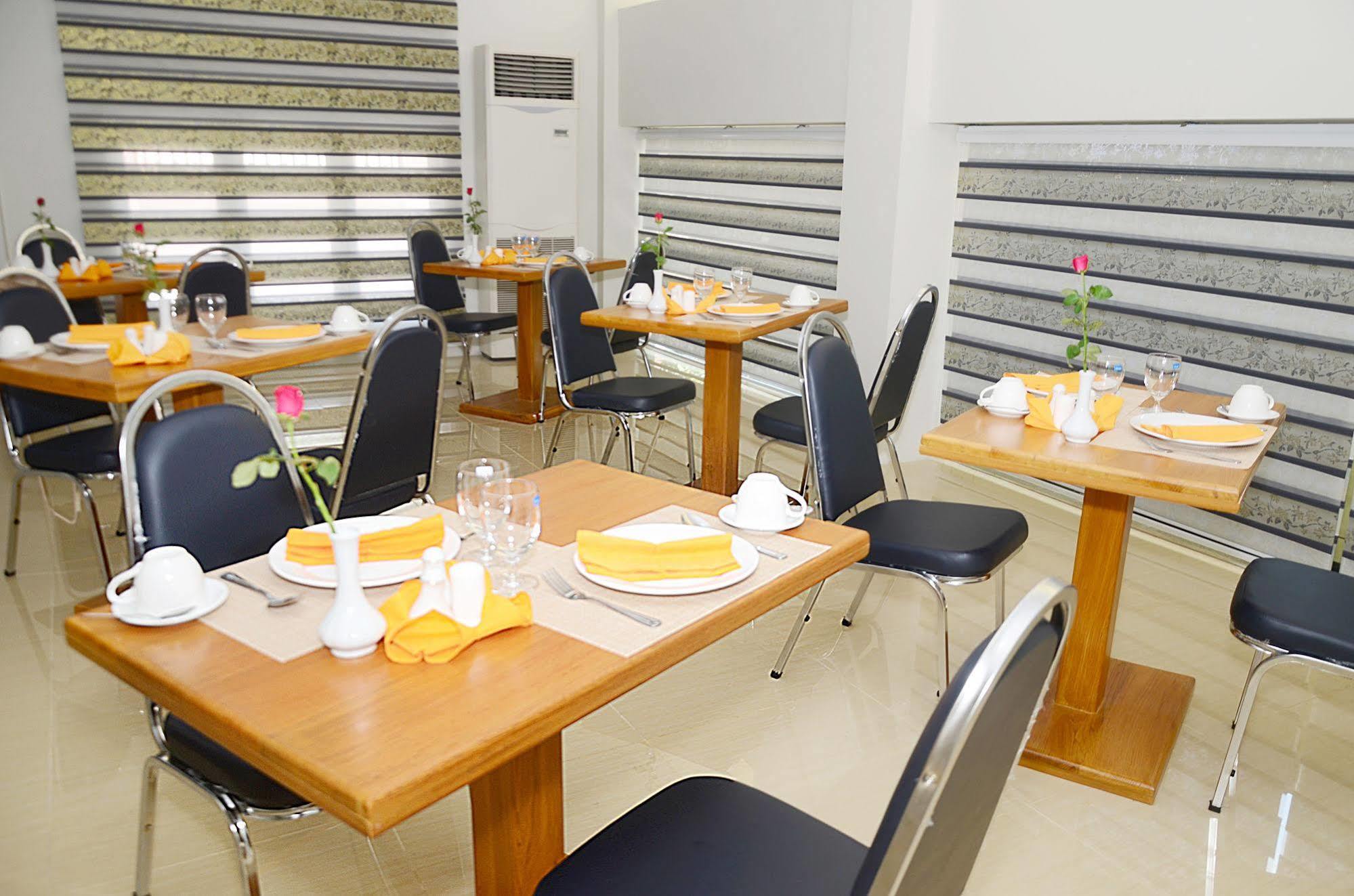 Hotel Yno Rangun Zewnętrze zdjęcie